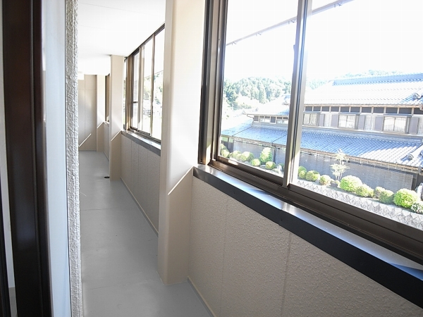 甲賀市信楽町神山 12
