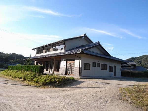 甲賀市信楽町神山 2