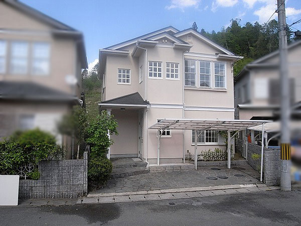 京北周山町百ノ角 1