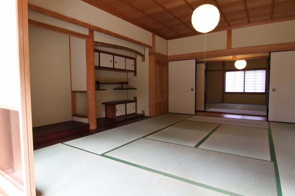 園部町小山西町 4