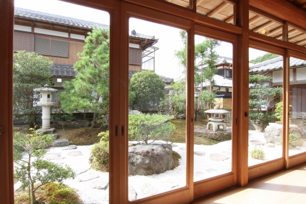 園部町小山西町 5